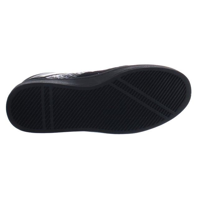 Shoes with a durable eco-leather insole. This is important in casual models that you put on and take off several times each day.
The sole of these shoes is made of innovative material, which gives the shoes a sporty and modern look, and at the same time provides comfort in daily use.
The upper of these men’s shoes has been made of comfortable and soft eco-leather, that looks aesthetically pleasing and timeless. This model of shoes is a practical choice for every day!