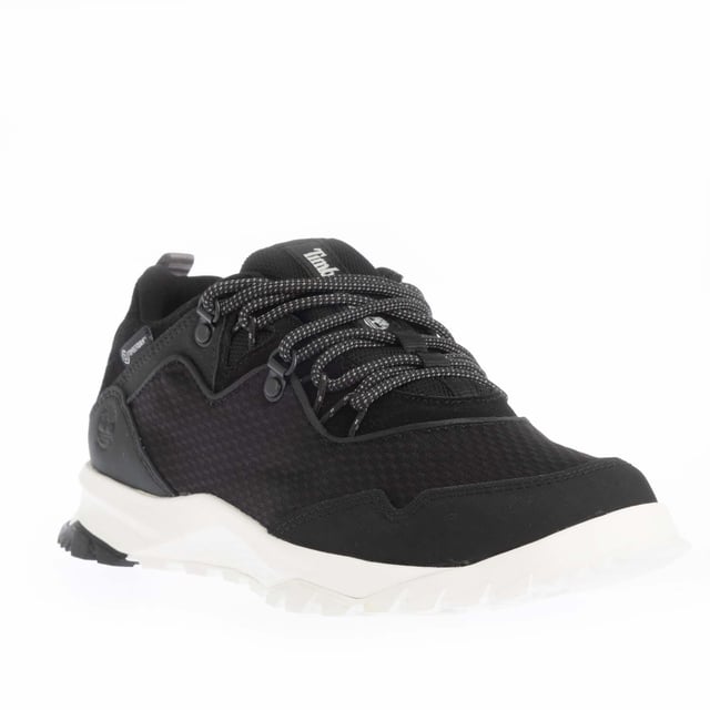 Womens Timberland Lincoln Peak Low Waterproof Hiking Shoes in black.- Leather upper.- Lace-up style.- Fully gusseted tongue.- Padded collar and tongue.- Gore-Tex waterproof technology.- ReBOTL Fabric lining.- Rubber lug outsole.- Ref: CA29A9