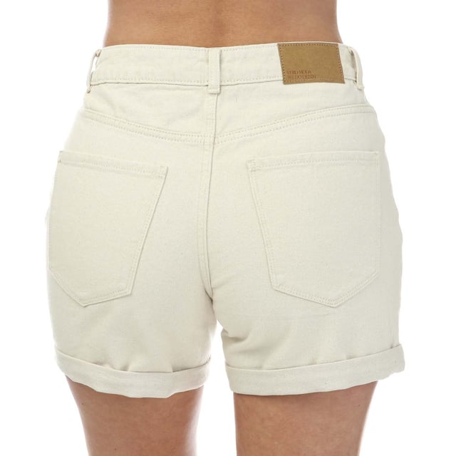 Womens Vero Moda Zuri High Rise Loose Denim Shorts in ecru.- 5-pocket construction.- Zip fly and button fastening.- Turn-up hems.- High waist - rise = 11in.- Loose fit.- Inside leg length measures 5in approximately.- 100% Cotton.  Machine washable.- Ref: 10279493