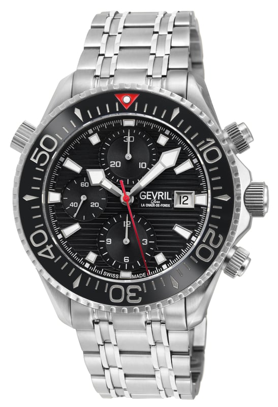 Reloj automático suizo Gevril 48810B para hombres de la colección Hudson Yards Chronograph
Caja de cronógrafo de acero inoxidable satinado y pulido de 43 mm con anillo cerámico plateado/negro, esfera negra, fecha a las 3 en punto
Bisel giratorio unidireccional, válvula de liberación de helio, marcadores luminosos
Fondo de caja transparente, corona roscada
Brazalete de acero inoxidable satinado y pulido 316L con cierre desplegable y extensión de buceo
Cristal de zafiro antirreflectante
Resistente al agua hasta 300 metros / 30 ATM
Movimiento automático suizo SW500.