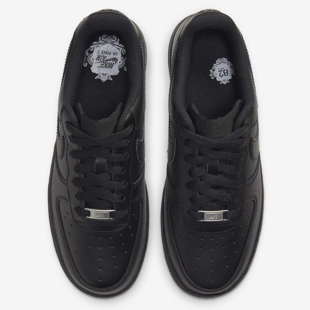 Nike Air Force 1 '07 Womens Trainers in Black