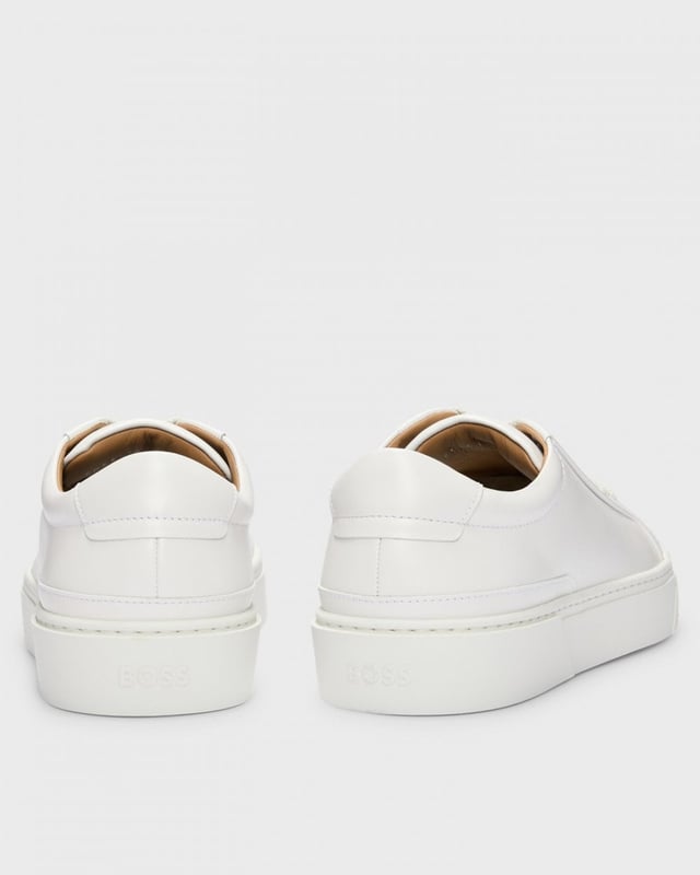 Elevated Italian-made trainers by BOSS. Featuring a branded lace loop and signature eyelets, this low-top pair is crafted in smooth leather.

Laces
Fully lined
Packaging: Box

100% Yak, 100% Cow skin, 60% Polyester, 40% Polyurethane, Sole: 100% Rubber, Upper material: 100% Cow skin, Innersole: 100% Calfskin
 
50536841
 