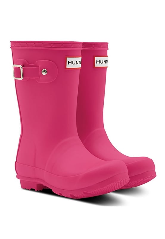 A mini version of the iconic Original Tall Boot, the Original Little Kids Wellington is a dream for tiny feet. This boot is handcrafted from natural rubber. Designed for adventures, our specialised kids wellies are highly resistant to wear and abrasion with a polyester lining for comfort. Reflective patches and the Hunter Original tread offer added safety so you can be confident letting them take on the elements whatever the weather.

We recommend that all Hunter boots be worn with socks to protect the wearer's skin from contact with rubber.

 

Waterproof
Handcrafted
Polyester lining
Rubber outsole with Hunter Original tread pattern
Crafted from natural vulcanised rubber with matte finish