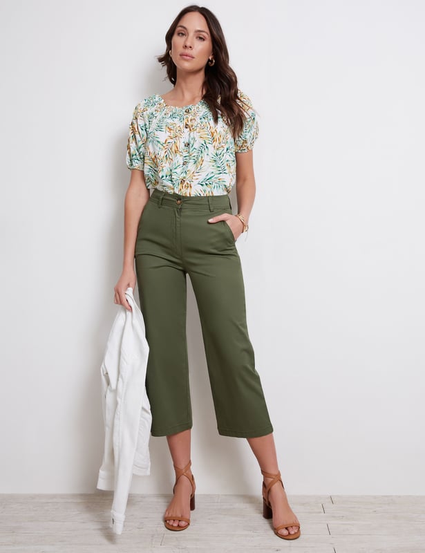 Katies crop pants top