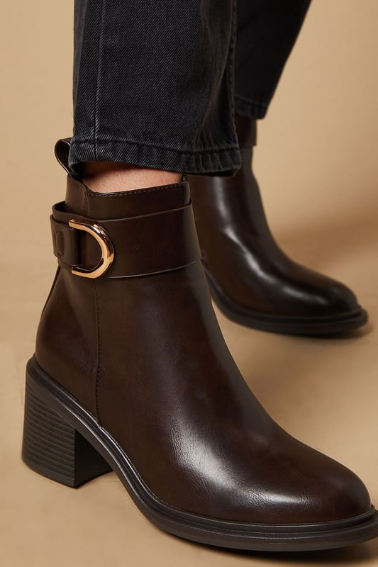 Stylish ankle boots deals