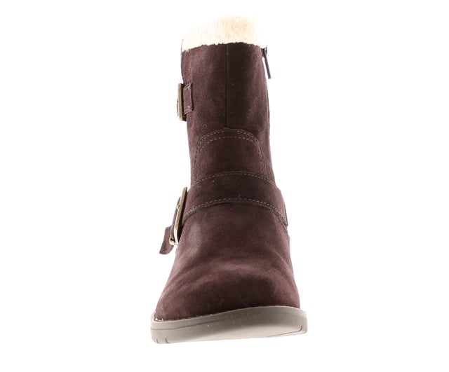 Hush Puppies Lexie Womens Leather Ankle Boots Brown The Lexie Boot; crafted with Worry Free Water Resistant real suede upper with a soft shearling topline enables this to combine trendy and comfort all into one. Its double branded buckle strap detail adds to its chic style.
- Worry Free Water Resistant Real Suede Upper
- Super Warm Shearling Lining
- Cushion Comfort Memory Foam Leather Insole
- Flexible yet Hardwearing TPR Wedge Sole
- Shaft circumference: 28cm