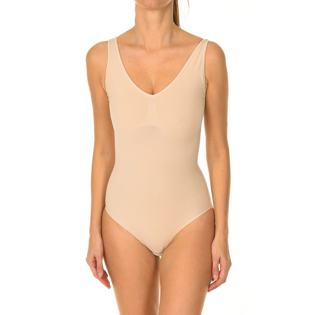 Strong compression shaping bodysuit.
 Wide and adjustable straps.
 Triple adjustable bottom hook closure.
 Reduces the waist, raises the buttocks, smoothes the abdomen, lifts the breasts and strengthens the back.
 Composition: 73% Polyamide, 27% Elastane
 Care:
Handwash.
 Do not use bleach.
 Do not use dryer.
 Do not iron.