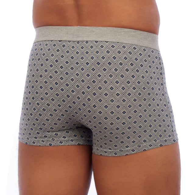 Pack of 2 Boxer Shorts for men by Kisses&Love. Men's underwear made of breathable fabric with an anatomical front that provides support without squeezing.

 Our cotton briefs are made from a highly breathable fabric that promotes rapid evaporation of sweat and allows for optimal air circulation, helping to maintain excellent intimate hygiene and a long-lasting feeling of freshness. Elastic waistband with brand name detail.

 For those who value both comfort and style in everyday underwear, these classic, patterned boxer briefs are perfect. They are made from 95% cotton and 5% elastane, fabrics that guarantee softness, elasticity and an exceptional fit.

 High Quality & Durable Cotton We only use high quality cotton, carefully selected to ensure long life, soft texture and superior resistance to wear and deformation, even after numerous washes and prolonged use.

 Men's cotton boxer shorts are the perfect gift for any occasion and person... For yourself, your father, brother, son, nephew, friend... On his birthday, anniversary, Christmas, New Year.

 Choose style, quality and comfort with Kisses&Love and treat yourself!
 Composition: 95% Cotton, 5% Elastane
 Care:
Wash at maximum temperature 30º.
 Dry at low temperature.
 Do not use bleach.
 Do not iron.
 Do not dry clean.