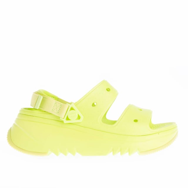 Crocs Hiker Xscape Sandals in lime.- Two-strap Croslite™ upper with heel cushioning is contoured to the foot.- Adjustable mesh heel strap with hook and loop.- Rubber heel and toe for improved traction.- Express your personality with Jibbitz™ Badges (sold separately).- Iconic Crocs Comfort™: Ease. Flexibility. Complete comfort.    - Improved Sawtooth sole.- Ref: 2081813UH