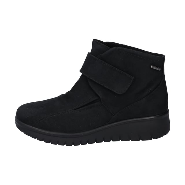 Mit dem Wissen aus 5 Generationen wählen unsere Modelleure Materialien und Funktionalitäten sorgsam aus. Für diesen Schuh verwenden wir Amaretta. Damit Deine Füße selbst an eisigen Tagen nicht kalt werden, haben wir diese Stiefelette mit weichem Textil warm gefüttert. Der geschickte Klettverschluss dient einem festen Halt in der Stiefelette. Die TopDryTex-Technologie macht den Schuh zugleich atmungsaktiv. Die herausnehmbare Sohle kannst Du mühelos wechseln. Weite G ist für den normalen Fuß ideal geeignet. Mit Calais 53 genießt Du mehr Freiheit in Deiner Freizeit.