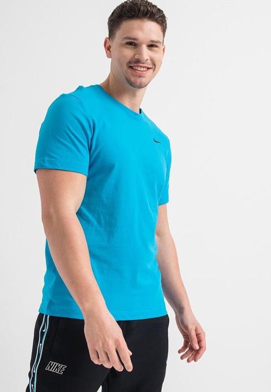 The Nike Dri-FIT Men's Training T-Shirt is a super soft and comfortable t-shirt to wear while running or lifting weights. - -.  This Nike men's t-shirt features Dri-FIT technology to wick away sweat leaving you feeling dry. - -.   Plus, the training shirt's standard-fit offers a great range of motion, so you stay comfortable throughout each rep. - -.   Make sure you're ready for your next workout with the Nike Dri-FIT Men's Training T-Shirt.