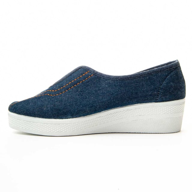 Hechas en España. Zapatilla confortable para mujer. Fabricada en los mejores materiales. Suela antideslizante. Cosido reforzado. Plantilla acolchada. Baja huella de carbono.