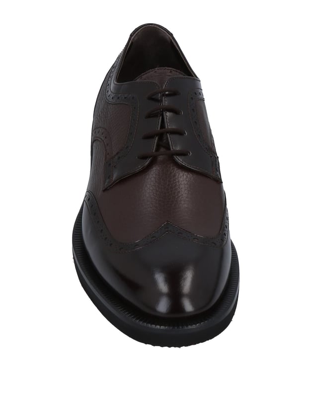 no appliqu�s, solid colour, round toeline, square heel, rubber sole, leather lining, textured leather, contains non-textile parts of animal origin, small sized