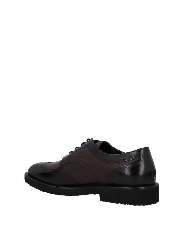 no appliqu�s, solid colour, round toeline, square heel, rubber sole, leather lining, textured leather, contains non-textile parts of animal origin, small sized