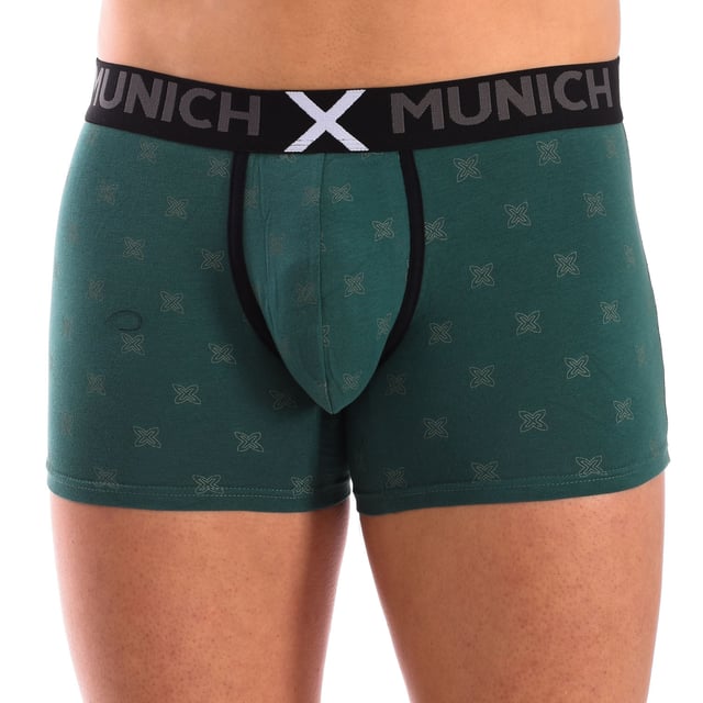 Pack-2 Bóxers de la marca Munich.
Cinturilla de goma elástica, con el nombre de la firma bordado. 
Tejido cómodo y transpirable.
Frontal anatómico, con capacidad de sujetar sin apretar.
Costuras vistas a tono.

 Composición: 95% Algodón, 5% Elastáno
 Cuidados:
Lavar a máquina a máximo 30º
No usar lejía
No lavar en seco.
No permite plancha ni secadora.