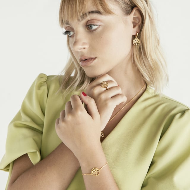 Ring Ring av Silver Silver 925 och ljus zirkonita finish i Rhodium Badrum. Moments to shine kombinerar perfekt design som står emot tidens gång med mer innovativa juveler. Eleganta och sofistikerade juveler som skiner vid speciella tillfällen.