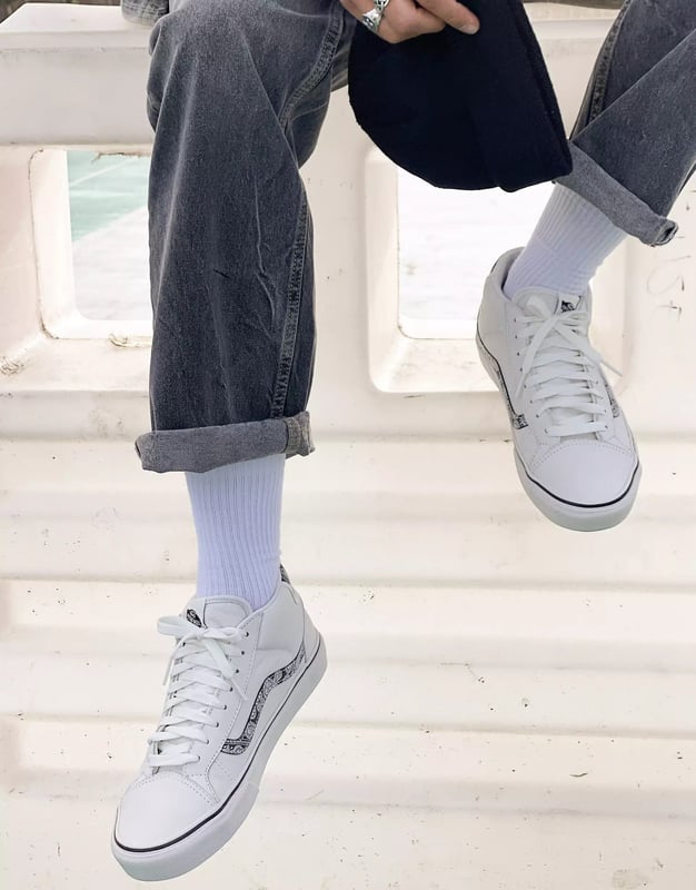 Vans Mens Mid Skool 37 Sport Paisley Trainers In White
