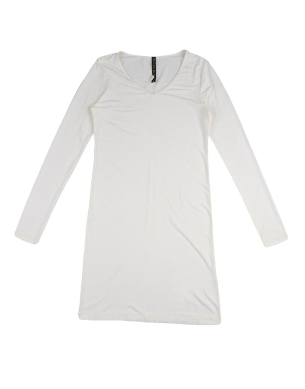 jersey, logo, basic solid colour, round collar, long sleeves, no pockets, wash at 30� c, dry cleanable, iron at 110� c max, do not bleach, do not tumble dry, stretch