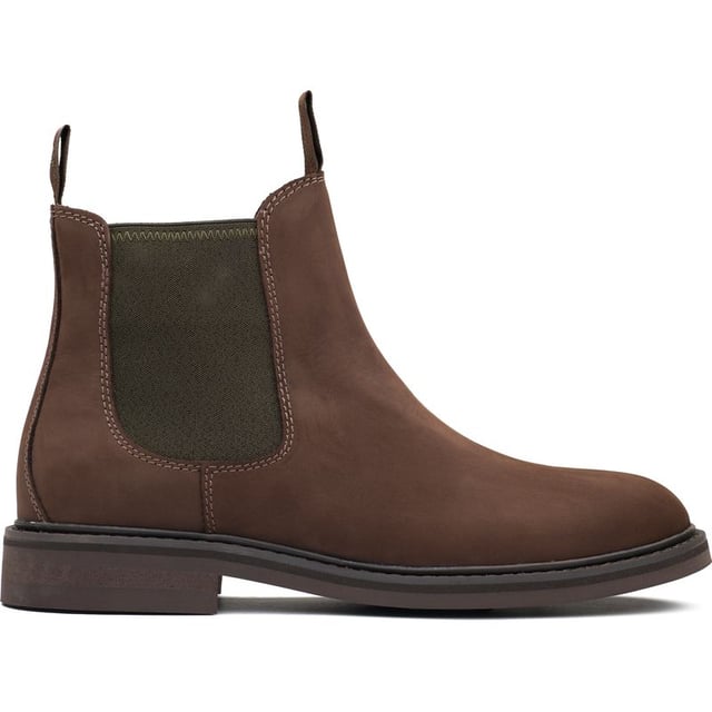 Exuding Luxury Craftsmanship, The Ducksworth Chelsea Boot From Loake Brings Your Wardrobe To The Point. The Distinguished Staple Merges Classic Style With An Elegant, Timeless Appearance. Made From High-quality, Polished Leather, The Boots Have A Supple Lining And Are Paired With A High-grade, Sleek Rubber Outsole For Extra Durability And A Firm Stride.