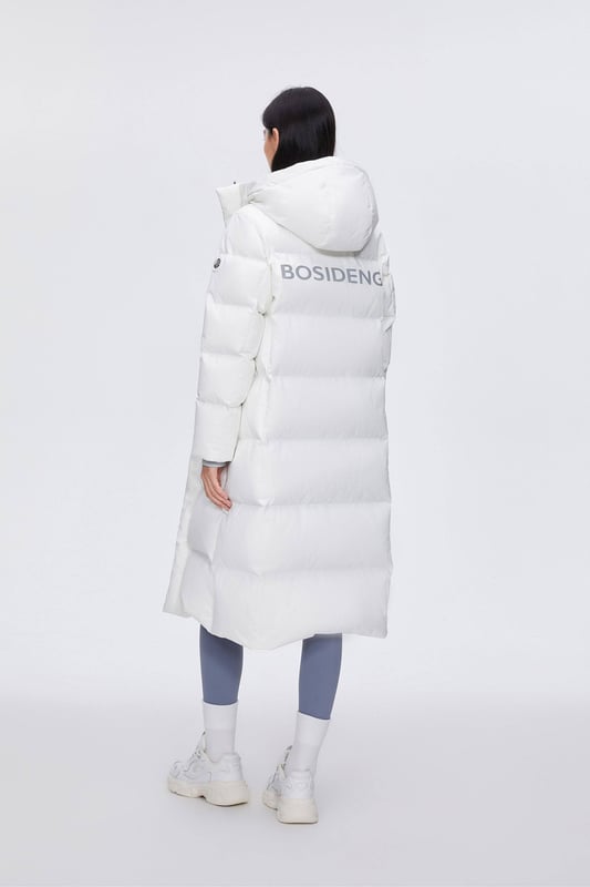 Featuring exclusive custom-made buttons and high-quality 680+ duck down filling for optimal and consistent warmth, this unisex design offers exceptional versatility for everyone.

PREMIUM ACCENTS: Exclusive custom-made buttons, beautifully designed.

HIGH QUALITY 680+ DUCK DOWN:;90% filling for optimal warmth, evenly distributed for consistent warmth.;

DESIGNED FOR EVERYONE: Unisex style, exceptionally versatile.
