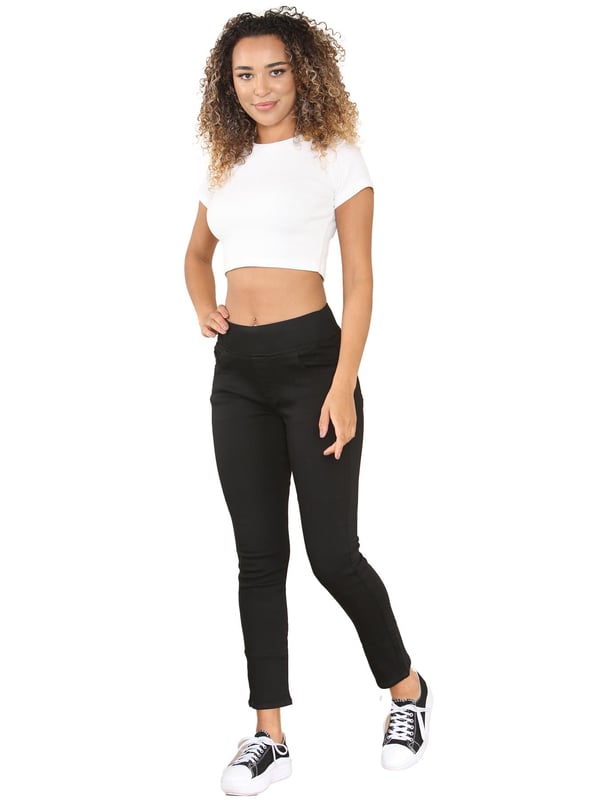 Enzo Women’s Wider Waist Jeans. Slim Fit, Straight Leg, Stretch Denim Jeans. Elasticated Wide Waist for Extra Comfort. Features 2 Front, 2 Back Pockets and Single Coin Pocket.