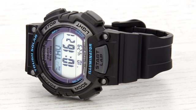 This Casio Casio Collection Digital Watch for Child is the perfect timepiece to wear or to gift. It's Black 36 mm Round case combined with the comfortable Black Plastic watch band will ensure you enjoy this stunning timepiece without any compromise. Operated by a high quality Quartz movement and water resistant to 10 bars, your watch will keep ticking. This is a perfect sporty and business causal watch for you, it's a great gift for family or friends -The watch has a calendar function: Day-Date-Month, Solar, World Time, Stopwatch, Countdown, Alarm High quality 19 cm length and 15 mm width Black Plastic strap with a Buckle Case diameter: 36 mm,case thickness: 12 mm, case colour: Black and dial colour: LCD