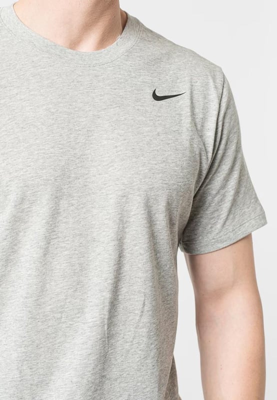 Nike Training Dri-FIT T-shirt in Grey The Nike Dri-FIT Men's Training T-Shirt is a super soft and comfortable t-shirt to wear while running or lifting weights. - -. This Nike men's t-shirt features Dri-FIT technology to wick away sweat leaving you feeling dry. - -. Plus, the training shirt's standard-fit offers a great range of motion, so you stay comfortable throughout each rep. - -. Make sure you're ready for your next workout with the Nike Dri-FIT Men's Training T-Shirt.