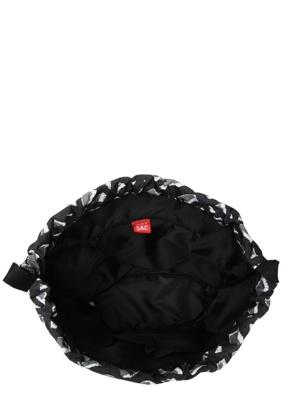 A stylish drawstring backpack that is suitable for everyone especially for those who like to travel light. The easy draw-string opening allows you to reach your valuables easily, whilst staying secure in use, due to the shoulder straps being the draw-string tie. There are plenty of pockets to fit your favourite items and keep your values secure. Features: , Artsac rubberised patch logo, Twin strap backpack, Adjustable shoulder straps, Exterior front and back zipped pocket, Internal zip and slip pockets, Crushed nylon abstract print Style Ref: 50287 BLACK-WHT