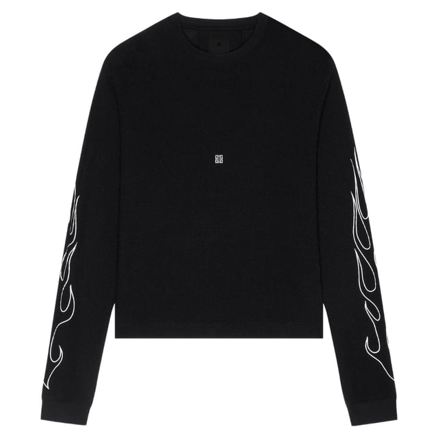 Esta camiseta negra de Givenchy es perfecta para crear un look casual pero elegante. Confeccionada con tejido de alta calidad, ofrece comodidad y durabilidad. Su corte extragrande aade un toque vanguardista a cualquier conjunto. Perfecta para usar todos los dias o para vestirse para una salida nocturna, !esta camiseta es una incorporacion imprescindible a tu guardarropa!, Marca Givenchy, Camiseta con cuello redondo, Corte estandar, Se ajusta a la talla real, 100% algodon, Camiseta negra