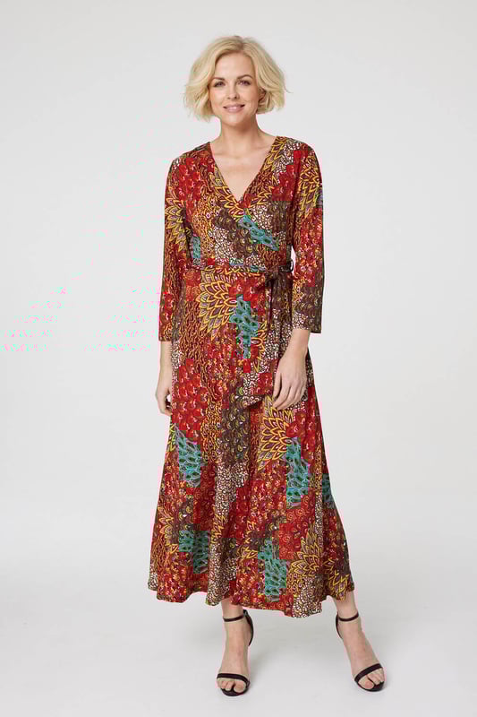 Every occasion collection needs an refreshing burst of colour like this peacock print wrap front dress. With a deep V-neck, a faux wrap front, a self-tie removable belt, 3/4 slim fit sleeves, an A-line skirt and a non-iron jersey stretch fabric.