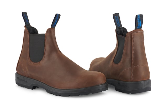 Built to weather the elements, the Blundstone 1477 boots are unmatched as temperatures begin to fall. With fully waterproof premium antique brown leather uppers, these boots will ensure your feet are nice and dry, whether it's snowing, raining or anything in between. In addition, the genuine removable shearling sheepskin footbed is supremely comfortable and with Blundstone's Thinsulate lining throughout the boot, it will help to keep your feet toasty and dry. These added cold-weather features come with the unrivalled comfort, durability and style that you have come to expect from Blundstone boots, with durable TPU outsole for enhanced traction on slippery terrains, and the patented SPS Max Comfort system for reduced wearer fatigue and increased comfort.A staple for any cold-weather wardrobe, winter is no match for the Blundstone 1477 thermal boots.  Premium antique brown waterproof leather uppers Waterproof brown elasticated sides and iconic pull tags for easy slip-on Latexed seams to ensure waterproofing Thermal Thinsulate® insulation for warmth Removable shearling sheepskin footbed Highly durable TPU outsole ensures excellent traction on all terrains and outstanding durability Blundstone SPS Max Comfort system for superb comfort Lightweight and comfortable