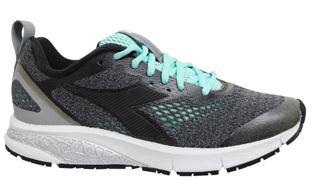 Diadora kuruka store