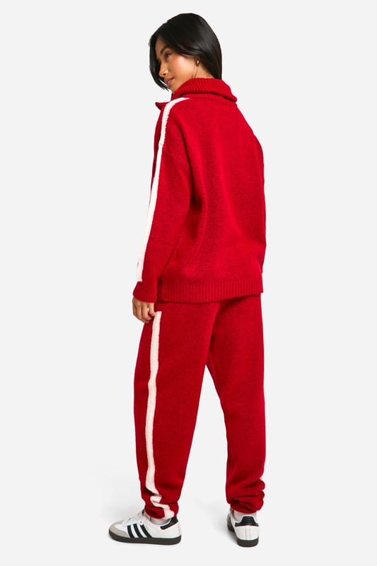 Oversized pullover with quarter-zip detail
        Bold 'Sport Nouveau' graphic print
        Coordinating joggers with side stripe detail
        Relaxed fit for ultimate comfort
        Petite sizing for a perfect fit
    
    Make a statement in this eye-catching Petite Oversize Sport Nouveau Co-ord. The pullover features a trendy quarter-zip design and bold graphic print, perfect for those who want to stand out. Paired with matching joggers adorned with sleek side stripes, this set offers both style and comfort. Ideal for casual outings or lazy weekends, style it with chunky trainers for an on-trend athleisure look. The oversized fit of the pullover allows for easy layering, while the joggers provide a flattering silhouette. Whether you're running errands or meeting friends for a coffee, this co-ord set ensures you'll look effortlessly cool. The petite sizing guarantees a tailored fit for smaller frames, eliminating the need for alterations. Versatile and fashion-forward, this set is a must-have addition to any casual wardrobe.