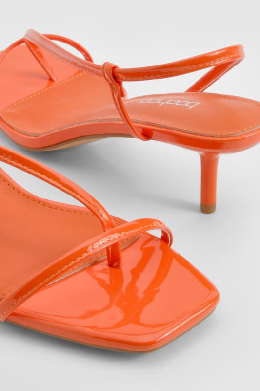 Love at first scroll happens with these lace-up heels. Dressing up for party plans but don't want to be too extra? The minimalist style on these strappy heels is the low-key vibe you need for your outfit. The strappy design is easy to do up and ties around the ankle in a criss-cross pattern - super cute and comfortable for a day out. Whether it's block heels or stiletto styles, It's the type of shoe we love wearing for every occasion.Style: Strappy HeelsFabric: PU