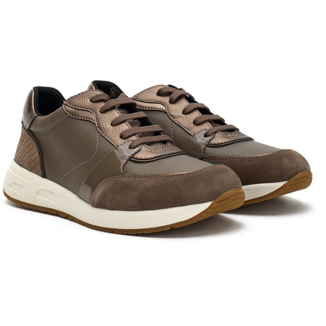 Womens taupe Geox bulmya trainers, manufactured with synthetic and a rubber sole. Featuring: zip closure, lace fastening, cushioned insole and geox branding.