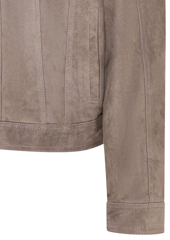 Introducing the epitome of rugged yet refined style, the Goat Suede Leather Denim Jeans Jacket. This unique jacket combines the durability of denim with the luxurious texture of goat suede, resulting in a striking and versatile piece. With a pointed collar and flap pockets on the chest, it exudes a classic and timeless appeal. The jacket also features two additional pockets on the lining for convenient storage options. Available in three captivating colours, it offers a range of options to suit different tastes. Expertly crafted and designed, this jacket effortlessly blends comfort, durability, and fashion-forward style. Whether worn casually or dressed up, the Goat Suede Leather Denim Jeans Jacket is sure to make a statement wherever you go.

• Pointed collar for a classic and versatile look

• Flap pockets on the chest for added style and functionality

• Two pockets on the lining for convenient storage