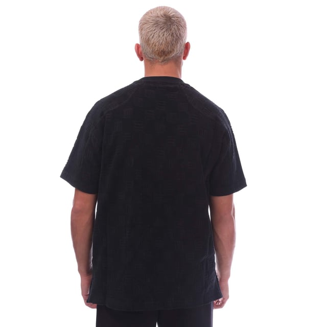 Ambush Monogram Chenille T- Shirt in black.- Crewneck.- Short sleeves.- Chenille texture monogram pattern.- Regular fit.- 82% Cotton  18% Polyamide.- Ref: BMAA0510011010