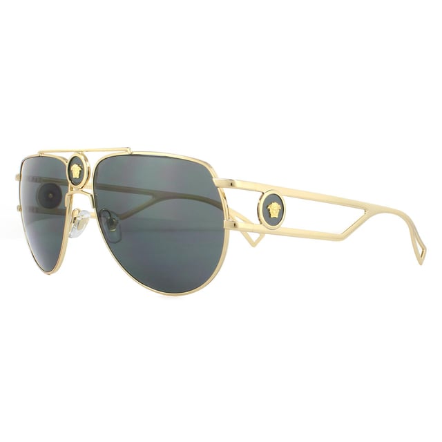 Las gafas de sol Versace VE2225 100287 Oro Gris tienen un diseño distintivo de aviador con una estructura de alambre abierta y emblemas icónicos de Medusa para mayor autenticidad.