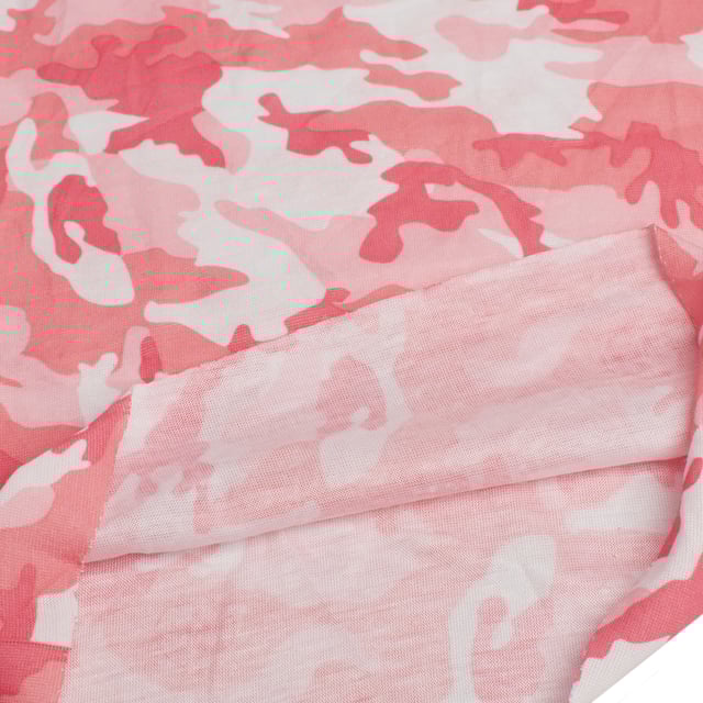 Originales multifunktionales Höschen Buff, das Vielseitigkeit und Komfort bei jeder Outdoor-Aktivität bietet.

 Hauptmerkmale:

 - Multifunktional, kann als Schal, Stirnband, Maske, Mütze oder Bandana verwendet werden.
 -Unisex.
 - Elastischer Halstuch.
 - Vielseitig.
 - Schlauchförmiger Buff ohne Nähte, sorgt für eine bequeme Passform und beugt Hautirritationen vor.
 - Bietet einen Sonnenschutzgrad von 50 UPF.
 - Schützt vor Kälte, Wind und Sonne und eignet sich perfekt für Outdoor-Sportarten.
 - Einheitsgröße.
 - Für Erwachsene konzipiert.
 - Ideal zum Tragen das ganze Jahr über.
 - Erhältlich in einer Vielzahl von Farben und Drucken mit dem Buff-Logo, das die Qualität der Marke hervorhebt.

 Ein funktionelles und praktisches Kleidungsstück für alle, die bei jedem Abenteuer Komfort und Schutz suchen.
 Maßnahmen: 22 x 46,7 cm
 Komposition: 100 % Polyester
 Pflege:
- Maschinenwäsche max. bei 40 °C.
 - Vermeiden Sie die Verwendung von Weichspülern.
 - Verwenden Sie kein Bleichmittel.
 - Benutzen Sie keinen Trockner.
 - Kein Bügeln.