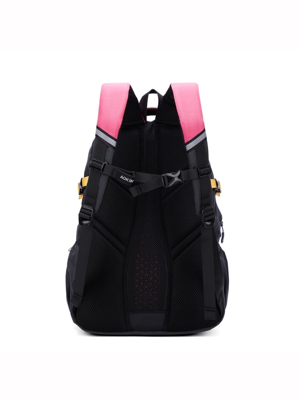 Mochila unisex. El cierre es con cremallera. Los bolsillos internos son uno abierto. Hay tres bolsillos externos con cremallera y dos laterales abiertos. Falta la correa para el hombro. El asa es de tela. Hay un compartimento interno. El material exterior es poliéster. Internamente está forrado en poliéster. Medidas: 33x47x21 cm. Producto de moda