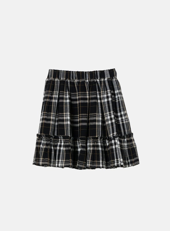 Check out our flippy skirt with chunky elasticated waistband in a soft brushed check cotton. This skirt will be your go to this season. About me: 100% Cotton