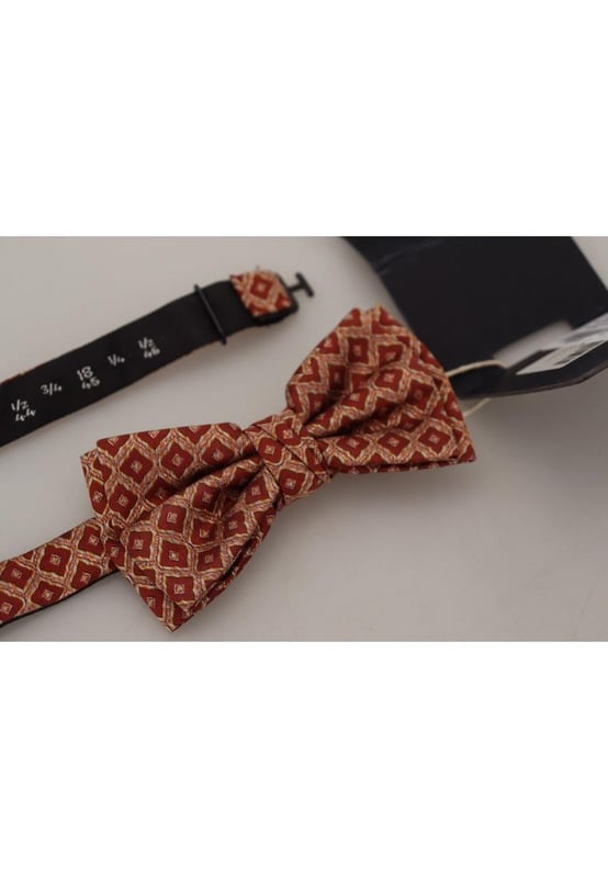 Marca: SCOTCH & SODA.
  Estado: A estrenar con etiquetas.
  Coleccion: Exclusivo SCOTCH & SODA.
  Color: Multicolor con patron.
  Estilo: Atado.
  Material: Seda.
  Tamano: Talla unica con correa para el cuello de longitud ajustable.
  Ancho: 6cm.
  Genero: Hom.