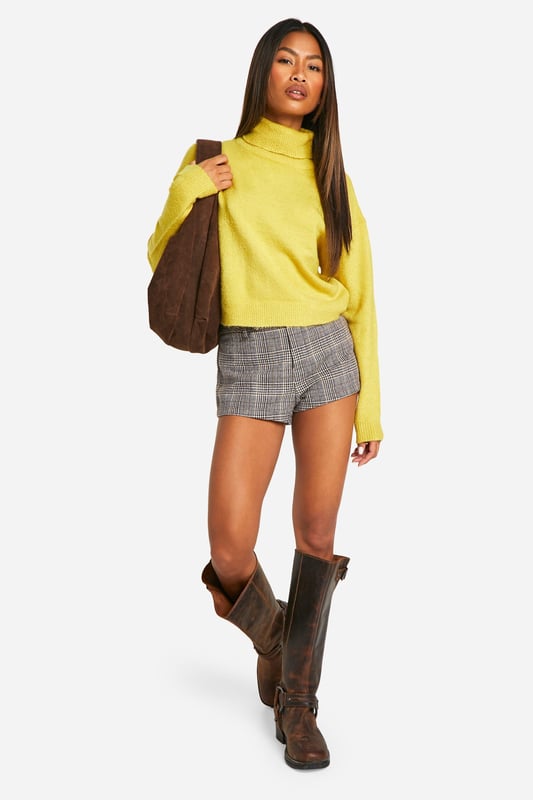 Seeking a pullover jumper that brings super flattering vibes? Look no further than this cute cropped jumper. With the hem cut at or above the waist, this type of short jumper usually comes with long sleeves for maximum style impact and extra warmth. Helping to nip you in at the waist and create an hourglass silhouette, it's a look that will serve attitude over and over again. We wear ours with high waisted denim, slick faux leather trousers and bold animal print skirts for a style that breaks the mould.Style: Lightweight JumperFabric: AcrylicNeckline: Roll NeckSleeve Length: Long Sleeve
