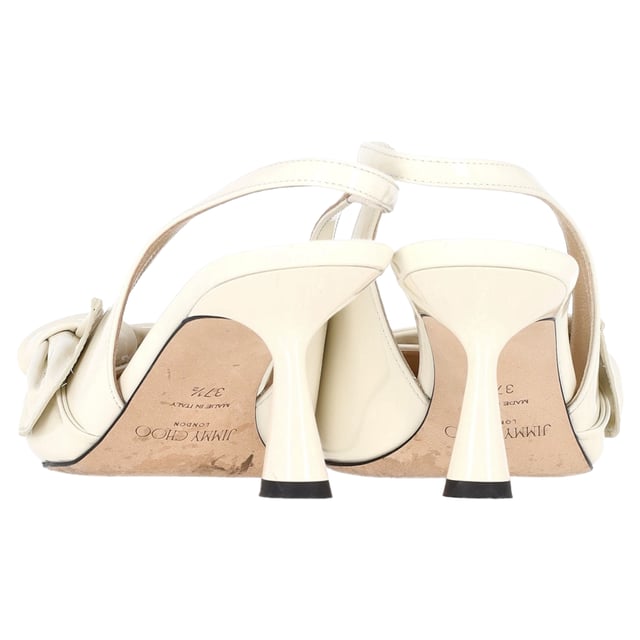 Jimmy Choo Hedera Slingback Kitten Heel Pumps in White Leather VINTAGE, RRP AS NEW
Elevate your footwear collection with the Jimmy Choo Hedera Slingback Kitten Heel Pumps in pristine white leather. These timeless pumps feature a sleek, minimalist design with a delicate slingback strap for added sophistication and a secure fit. The understated kitten heel offers a subtle lift, combining elegance with everyday comfort. The smooth white leather adds a touch of luxury and versatility, making these pumps perfect for both formal occasions and everyday chic. Whether paired with dresses, skirts, or tailored pants, these pumps will add refined glamour to any outfit.
Jimmy Choo Hedera Slingback Kitten Heel Pumps in White Leather
Condition: Excellent
Signs of wear: Include Box., No visible sign of wear. No Mark at insole., Very light mark at soles.
Packaging: Box, Dust bag
Color: White
Material: Leather | leather
Size: EU | 37.5/IT37.5/UK4.5/US7.5
Measurements: Heel height: 70; Insole length: 280
SKU: NAPPUGBSH430585W