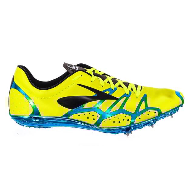 Sports shoe Brooks.
 High quality footwear, for high performance in athletics.
 Comfortable and breathable fabric.
 Track sole.
 Tacos included.
 Composition: Exterior: Textile; Interior: Textile; Sole: Synthetic.
 Care:
Care:
 - Clean with a damp cloth.