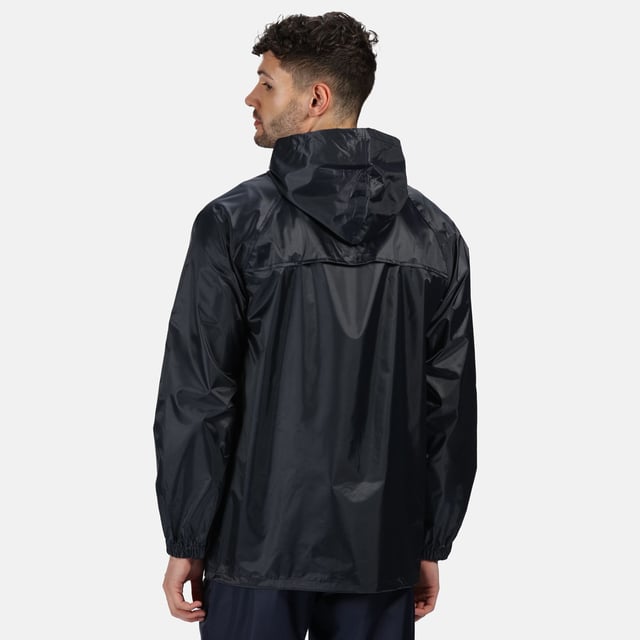 The mens Stormbreak Jacket is your trusty throw-on waterproof. A best-selling classic, its made using Hydrafort technology with sealed seams to keep you dry and protected during sudden downpours. Its styled with an adjustable hood and hem, and the sleeves have an elastic finish for a close, rain blocking fit. Keep this one hanging by the door, just in case. You can pair it with the Stormbreak Overtrousers for head-to-toe protection. 100% Polyester. Regatta Mens sizing (chest approx): XS (35-36in/89-91.5cm), S (37-38in/94-96.5cm), M (39-40in/99-101.5cm), L (41-42in/104-106.5cm), XL (43-44in/109-112cm), XXL (46-48in/117-122cm), XXXL (49-51in/124.5-129.5cm), XXXXL (52-54in/132-137cm), XXXXXL (55-57in/140-145cm).