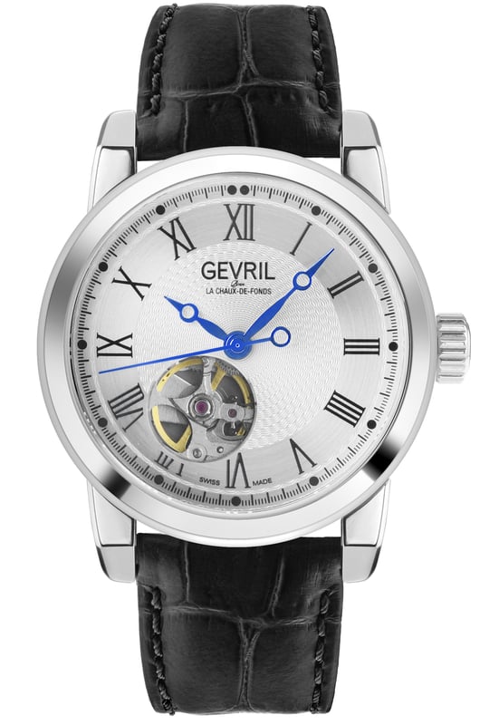 Como un traje fino o un whisky suave, la colección Madison de Gevril demuestra que lo directo y sofisticado siempre gana. Al igual que la propia Madison Avenue, el lujo prevalece en la elegante caja redonda de acero inoxidable de 39 mm con fondo de exhibición. Ya sea en cuero italiano o brazalete de acero inoxidable con hebilla de despliegue, el hombre Madison es audaz, autoritario y decidido. La edición limitada con ventana de corazón abierto destaca el potente movimiento automático suizo Ruben & Sons de Gevril debajo del cristal de zafiro antirreflectante. La construcción de precisión está lista para la resistencia al agua de hasta 50 metros. Perfecto para el verdadero hombre de negocios loco, la colección Madison exige atención.

Reloj automático suizo Gevril para hombres de la colección Madison

Caja redonda de acero inoxidable de 39 mm con esfera plateada y fondo de exhibición
Ventana de corazón abierto - edición limitada
Corona roscada
Correa auténtica de cuero italiano negro con hebilla de tang
Cristal de zafiro antirreflectante
Resistente al agua hasta 50 metros/5ATM
Movimiento automático suizo