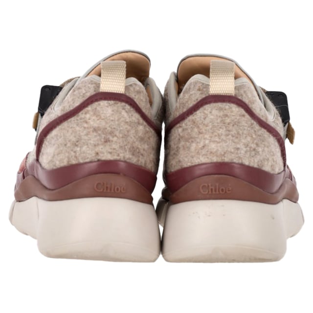 Chloé Sonnie Low Top Sneakers in Multicolor Suede VINTAGE, RRP AS NEW
The Chloé Sonnie Low Top Sneakers in multicolor suede are a stylish and modern take on classic sneaker designs. These sneakers feature a mesh upper with suede calfskin overlays, providing a textured, luxurious feel. The addition of a nylon strap adds an edgy touch, while the leather lining ensures comfort. The chunky rubber sole gives the sneakers a contemporary, fashion-forward look, and the brand's logo is subtly embossed at the back heel and tongue, adding an extra layer of refinement. Perfect for everyday wear, these sneakers effortlessly blend style and comfort.
Chloé Sonnie Low Top Sneakers in Multicolor Suede
Condition: very good
Signs of wear: No visible sign of wear. No Mark at insole., Very light mark at soles.
Packaging: None
Color: Multicolor
Material: Suede
Size: EU | 38/US8
Measurements: Heel height: 40; Insole length: 280
SKU: NAPPUGBSH445238W