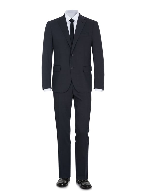 98% lana virgen, 2% elastano; traje de Corneliani;  Modelo: 907R49 0988560 013;  Mano de obra de alta calidad;  Mezcla de lana suave;  cuello de solapa;  Dos bolsillos delanteros con solapa, un bolsillo en el pecho;  Tres bolsillos interiores;  Dos aberturas laterales;  pantalón de traje con cierre de gancho y cremallera;  Dos bolsillos laterales, dos bolsillos pequeños delante, dos bolsillos ribeteados detrás;  Hebillas de cinturon