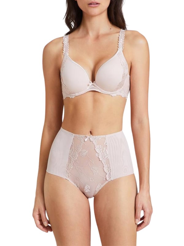 Aubade Softessence Plunge Spacer Bra. Provides fuller busts maximum comfort with recycled embroidered fabric. This product is recommended as hand wash only.